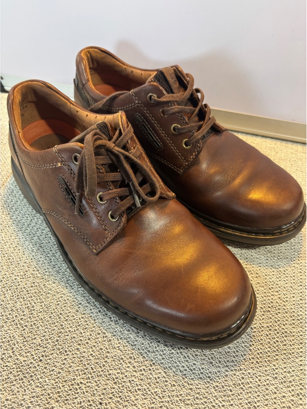 Clarks Brown Leather Lace-Up Men's Shoes Size 8